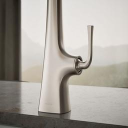 Graze Semi-professional kitchen sink faucet with three-function sprayhead - image 6