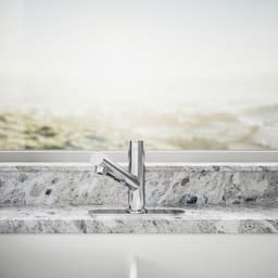 image focused on single product story