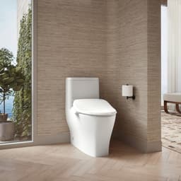 Up to 2 walls & multiple product categories visible, 2-point perspective