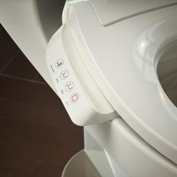 PureWash E700 Elongated bidet toilet seat with remote control - image 3