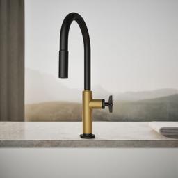 BilletE Pull-down kitchen sink faucet with two-function sprayhead - image 5