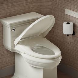 PureWash E930 Elongated bidet toilet seat with remote control - image 9