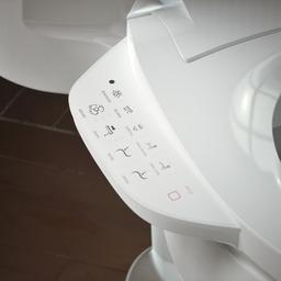 PureWash E590 Elongated bidet toilet seat - image 3