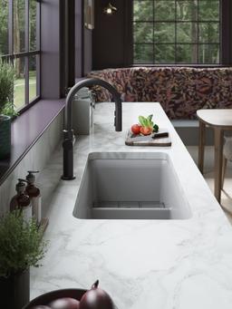 Crue Touchless pull-down kitchen sink faucet with three-function sprayhead - image 15