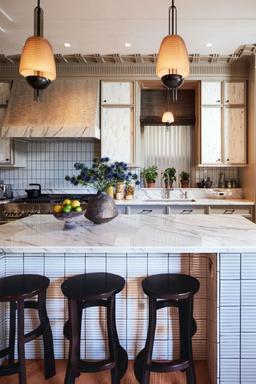 Crue Pull-down kitchen sink faucet with three-function sprayhead - image 24