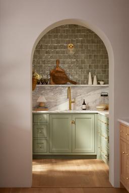 Touchless pull-down kitchen sink faucet with three-function sprayhead - image 14