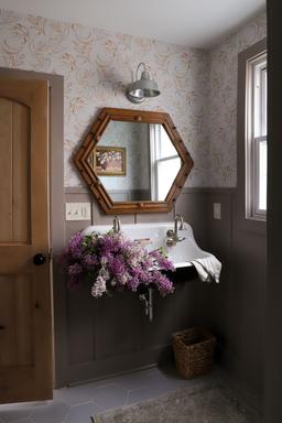 BrockwayE 48'' wall-mount utility sink - image 4